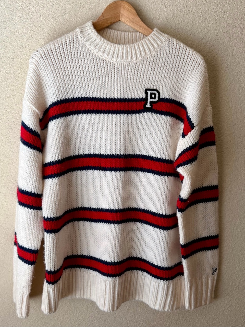 PINK Victoria's Secret Boyfriend Sweater Women's XS Cream Red Blue Striped Knit